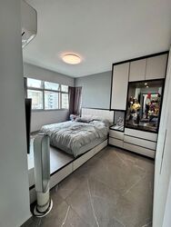 Blk 293C Skypeak @ Bukit Batok (Bukit Batok), HDB 4 Rooms #583870961